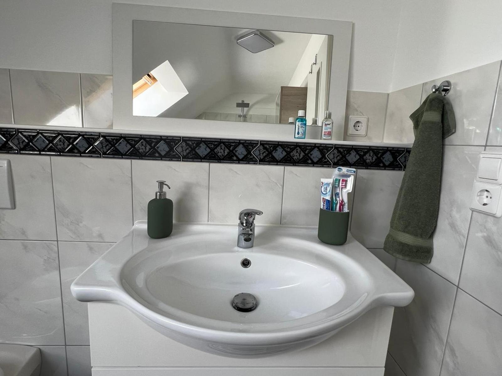 Ferienwohnung Zentral In Loerrach - Konus Gaestekarte Inklusive Exterior foto